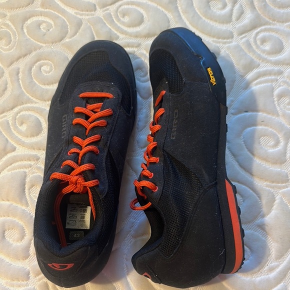 Giro Other - Giro Men's Athletic Shoes in Black with Orange Laces
